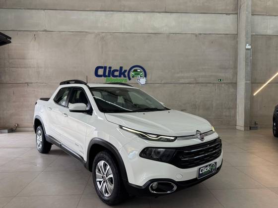 FIAT TORO 1.8 16V EVO FLEX FREEDOM AT6 FIAT TORO 1.8 16V EVO FLEX FREEDOM AT6
